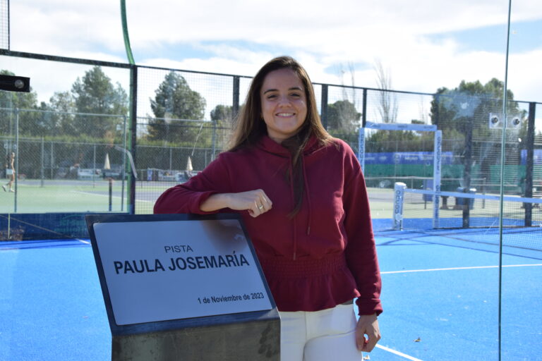 LA ACADEMIA FERRERO SANYO DE PADEL HOMENAJEA A PAULA JOSEMARIA